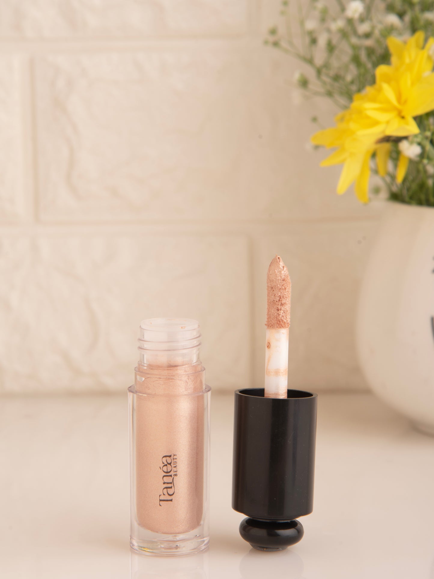 Sundar Sparkle Multi-Purpose Liquid Highlighter